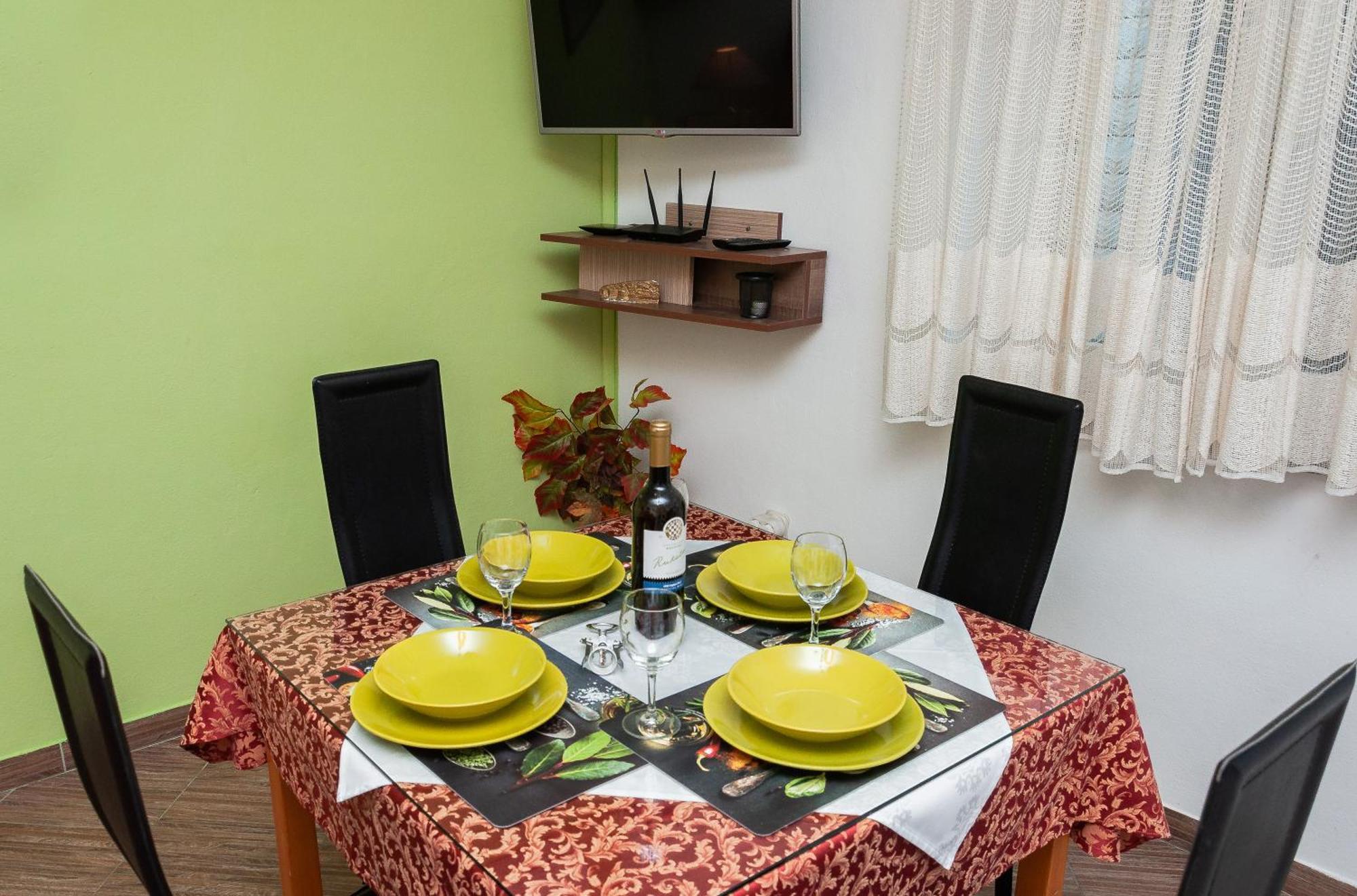Classy Apartment Center Split Bagian luar foto