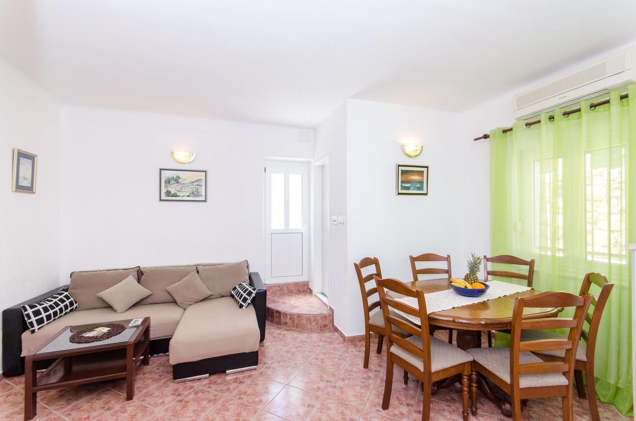 Classy Apartment Center Split Bagian luar foto