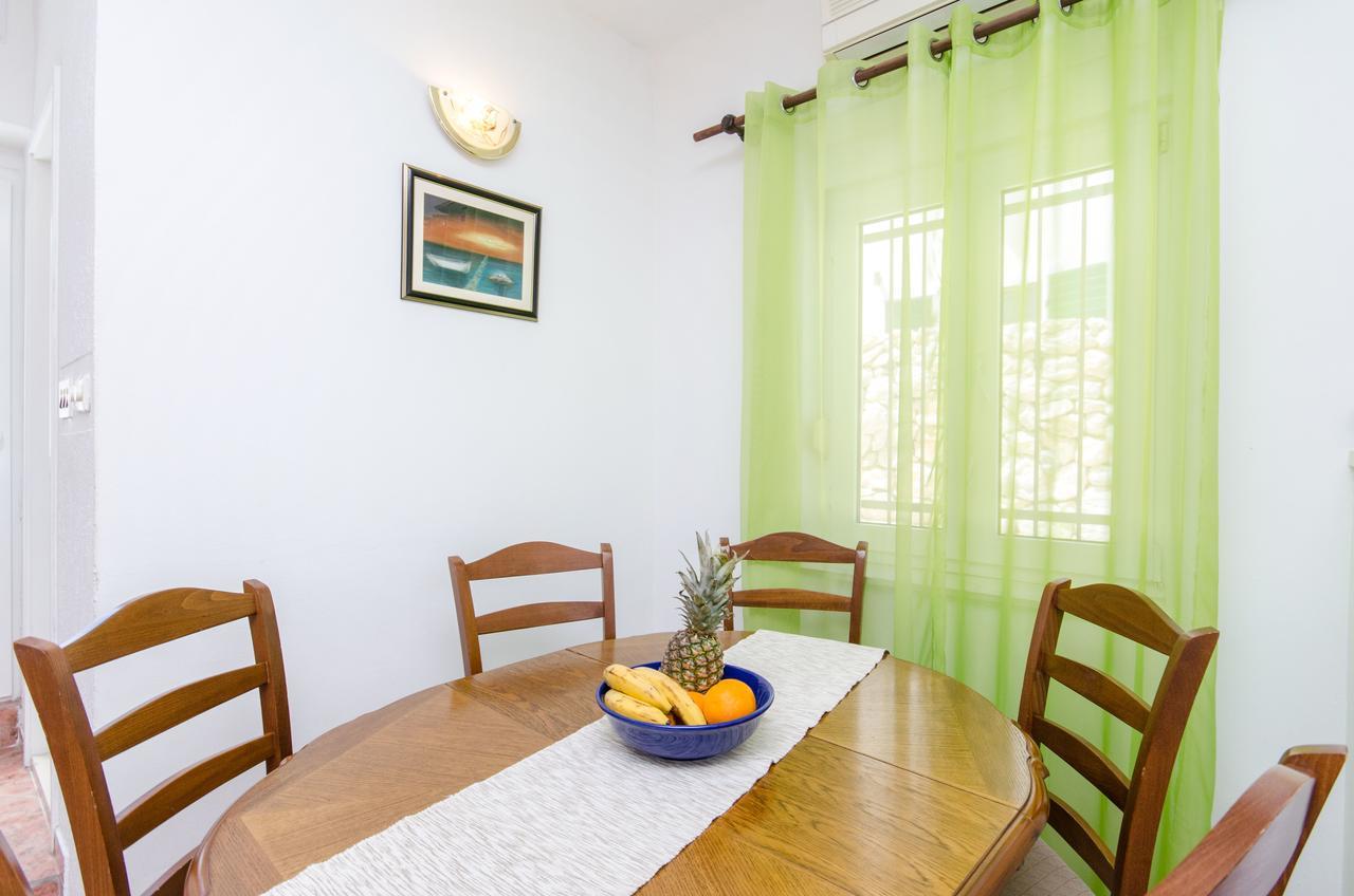 Classy Apartment Center Split Bagian luar foto